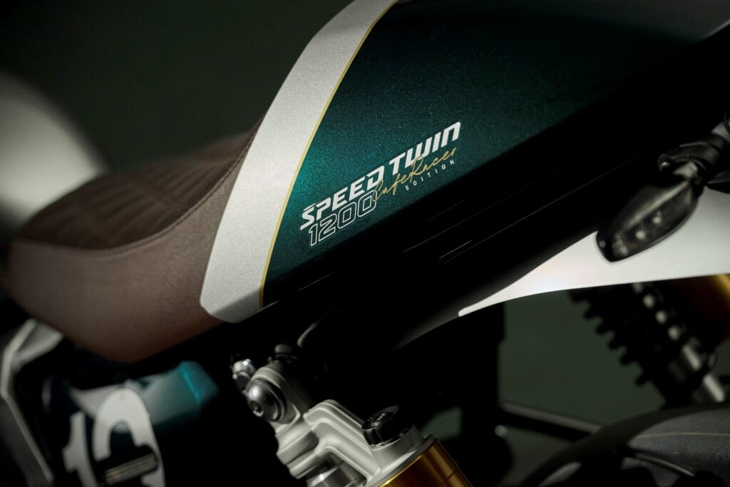 Brandneu: TRIUMPH Speed Twin 1200 Cafe Racer Edition