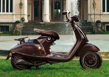 Vespa 946 Horse - edler & exklusiver geht es kaum