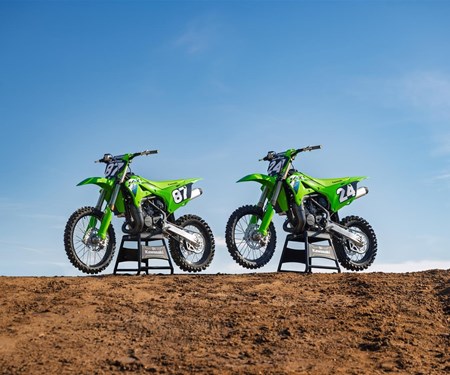 Neue Kawasaki KX85 – neu definiert und gebaut für Siege