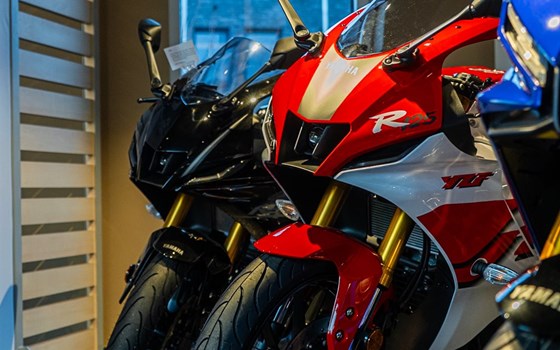 Yamaha YZF-R125 70th Anniversary - Bild 4