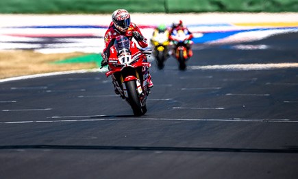 Ducati Red Deals 2026 Finanzierung ab 2,99 % möglich