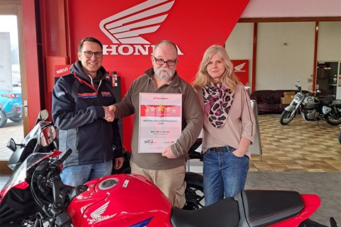 Autohaus MK Müller GmbH-News: Zum zweiten Male in Folge Händler des Jahres für Kundenzufriedenheit Vielen Dank an euch alle für dieses Lob   