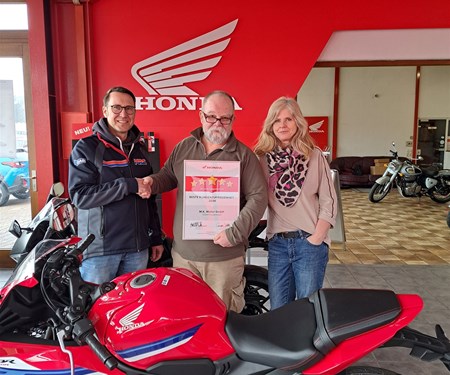 Zum zweiten Male in Folge Händler des Jahres für Kundenzufriedenheit Vielen Dank an euch alle für dieses Lob   