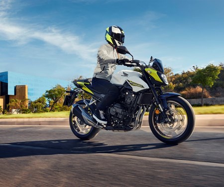 Honda HORNET 500 E-Clutch, MODELLJAHR 2026 / bei Tempo-Zweirad-Treff GmbH in Nettetal-Kaldenkirchen