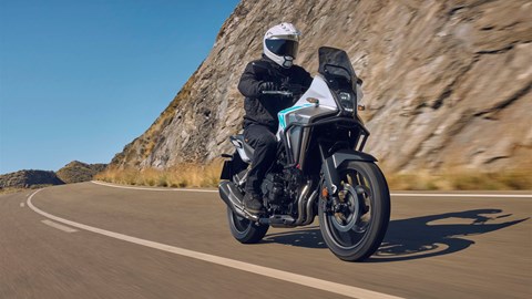 Honda NX500 E-Clutch, MODELLJAHR 2026 / bei Tempo-Zweirad-Treff GmbH in Nettetal-Kaldenkirchen