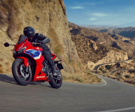 Honda CBR500R E-Clutch, MODELLJAHR 2026 / bei Tempo-Zweirad-Treff GmbH in Nettetal-Kaldenkirchen