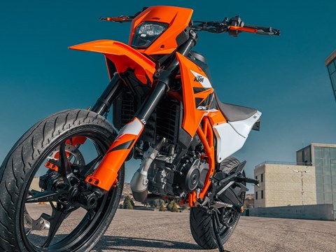 2026 KTM 125 SMC R