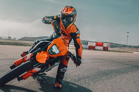 KTM GROUP-News: 2026 KTM 390 SMC R