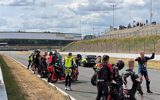 Fahr mit uns nach Oschersleben - Bild 2