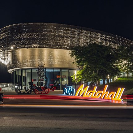 the ready to race world KTM Motohall\nthe ready to race world\nBESUCHE DAS KTM MUSEUM\u00a0\nBetritt die fantastische KTM Motohall im Herzen von Matti ... Weiter >>