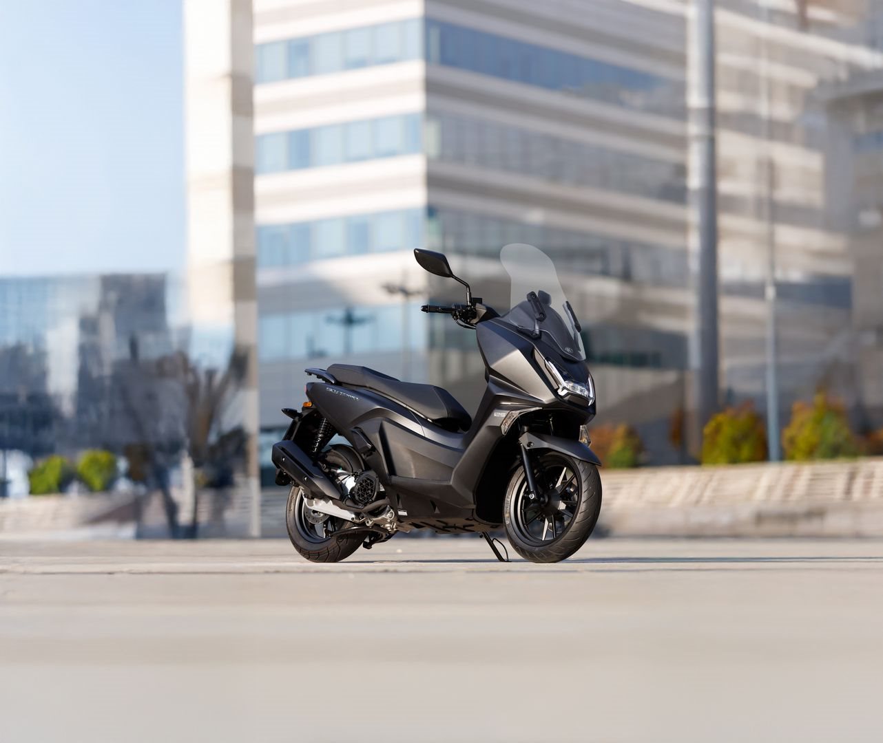 Neu bei Kymco: Der Sky Town 125i ABS – Effizienz trifft urbanen Fahrspaß