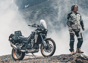 DAS UNBEKANNTE EROBERN