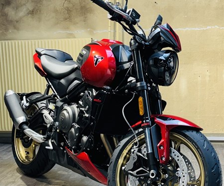 Die neue Trident 800 