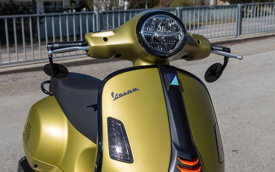 Vespa GTS 125 Supersport - Edition - Bild 4