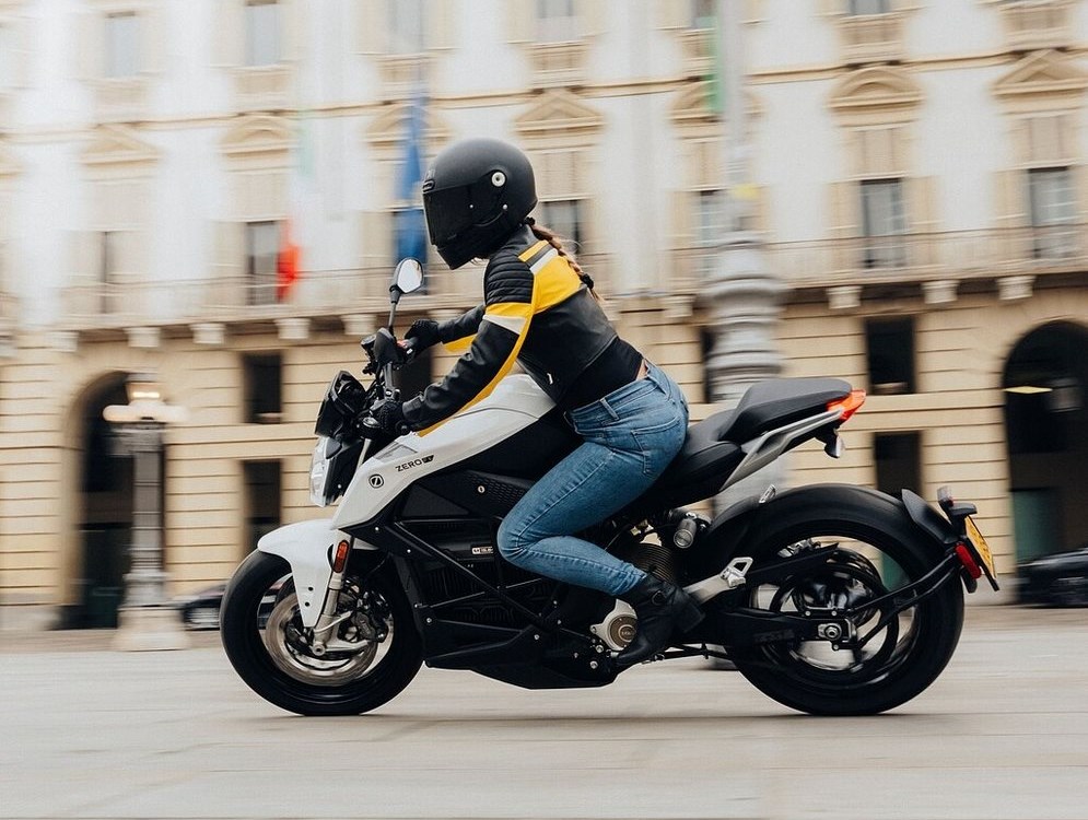 Job-Roller Leasing. 2 € auf 100 km & Gehaltsumwandlung!