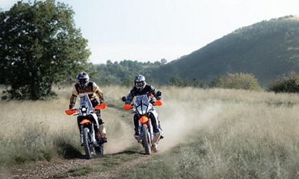 2026 KTM EUROPE ADVENTURE RALLY TO CHASE THE ULTIMATE IN UMBRIA ||| THE 2026 KTM 990 RC R CUP ||| KTM RELEASE PRODUCTION UPDATE ON NEW GENERATION STREET AND ADVENTURE MODEL LINE UP