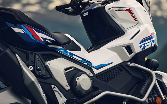 HONDA X-ADV750, Modelljahr 2026 / bei Tempo-Zweirad-Treff GmbH in Nettetal-Kaldenkirchen - Bild 7