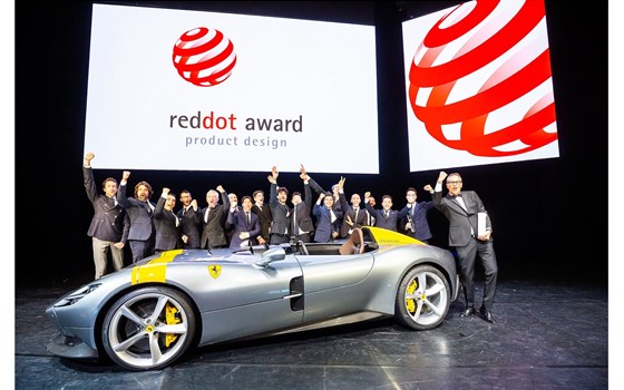 Red Dot Award 2026: Suzuki GSX-8T / GSX- 8TT überzeugen die Weltjury - Bild 1