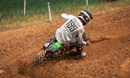 Rudi Plch verkürzt Rückstand zur Spitze – Kawasaki-Pilot auf dem richtigen Weg  
