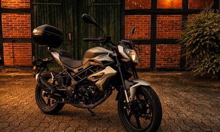  Benelli BN 125 1.Hand I Nur 2.126 Km I Service + HU/ AU neu