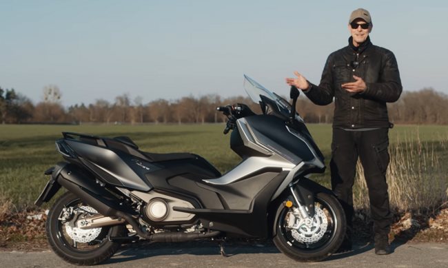 Scooteria Videotest: Der neue Kymco AK 575 (2026) zeigt seine Stärken