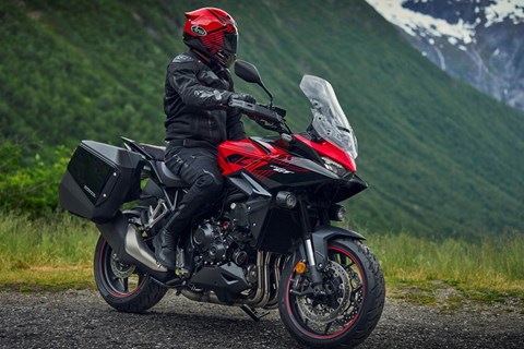 Honda Semmler GbR-News: Honda Semmler - CB 1000 GT eingetroffen !!