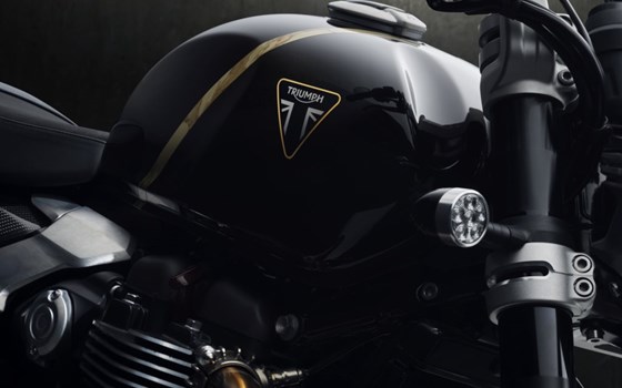 Brandneu: TRIUMPH Speed Twin 1200 TFC - Bild 4