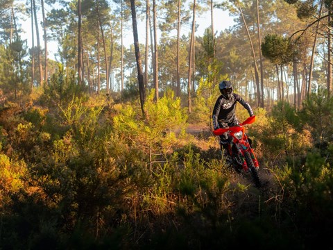 2027 KTM 350 EXC-F 6DAYS