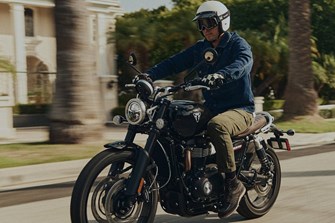 Denim, der mehr kann – auf und abseits des Motorrads