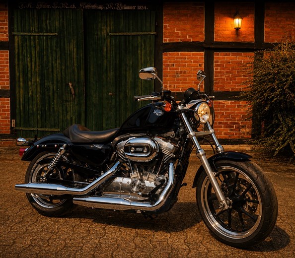  Harley- Davidson Sportster XL883 L SuperLow 
Harley-Davidson Sportster 883 SuperLow | A2 | 5HD | Scheckheftgepflegt | Schöne Umbauten