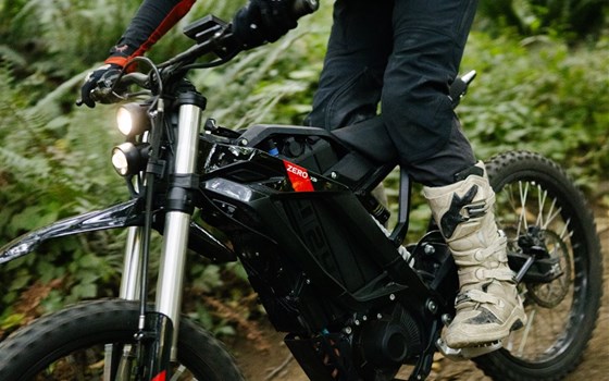 Neue schwarze Bodywork Kits für Zero XB & XE - Bild 3