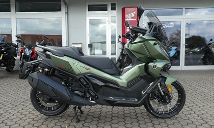 Voge SR450X eingetroffen und steht in Kürze zur Probefahrt bereit !