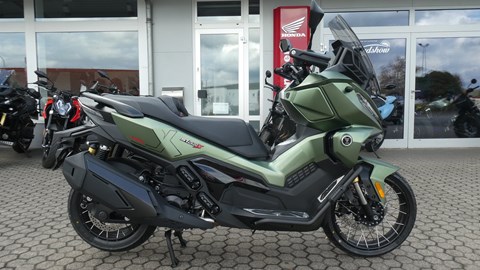 Voge SR450X eingetroffen und steht in Kürze zur Probefahrt bereit !