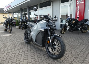 Die neue Honda WN7 ist eingetroffen und steht zur Probefahrt bereit 