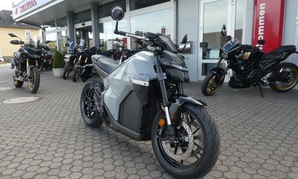 Die neue Honda WN7 ist eingetroffen und steht zur Probefahrt bereit 