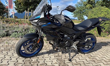 SUZUKI 2027 SV-7GX jetzt eingetroffen 