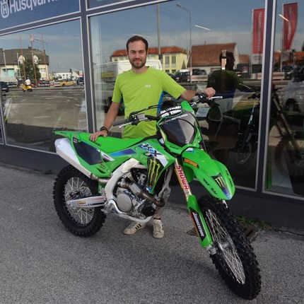 NEWS Übergabe einer Kawasaki KX 250!