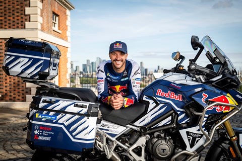 hmf Motorräder GmbH-News: In 19 Tagen um die Welt: Sam Sunderland startet Triumph-Weltrekordversuch