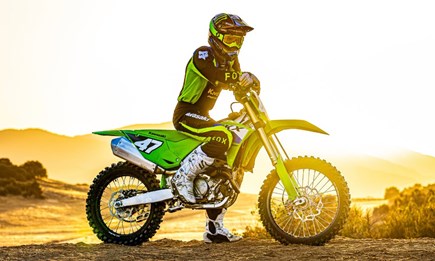 Bereit für die KX Saison 2027 | Kawasaki