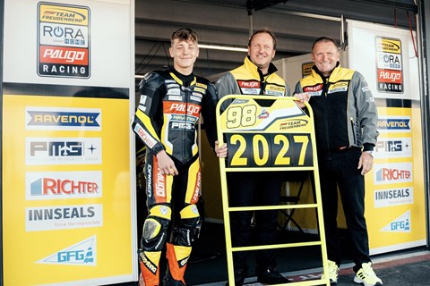 TRIUMPH Chemnitz Böttger und Budach OHG-News: 2027:Der Sachse Mika Siebdrath weiter auf Freudenberg Triumph