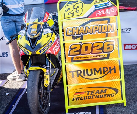 Deutsche Meisterschaft für Team Freudenberg auf TRIUMPH
