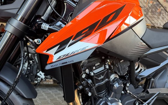 KTM 790 Duke Modell 2027 - Bild 3