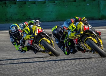 TRIUMPH feiert Doppelerfolg: Sportbike-Titel für die Daytona 660