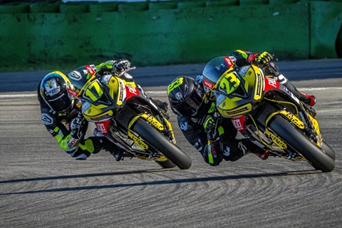 hmf Motorräder GmbH-News: TRIUMPH feiert Doppelerfolg: Sportbike-Titel für die Daytona 660