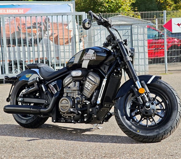 Endlich da - die 707 Rock von Benda  
Die neue Rock 707 von  Benda.
Mit Technik die begeistert.