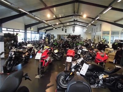 Zweiradmechaniker-/Meister / KFZ-Mechatroniker gesucht ! - Bild 7