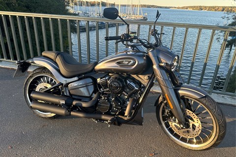 A.T.T.-Tiedemann-Motorräder e.Kfm-News: Rieju Coaster 125 Cruiser-erste kleine Fahrt & Fantic und Rieju News zur EICMA im November!