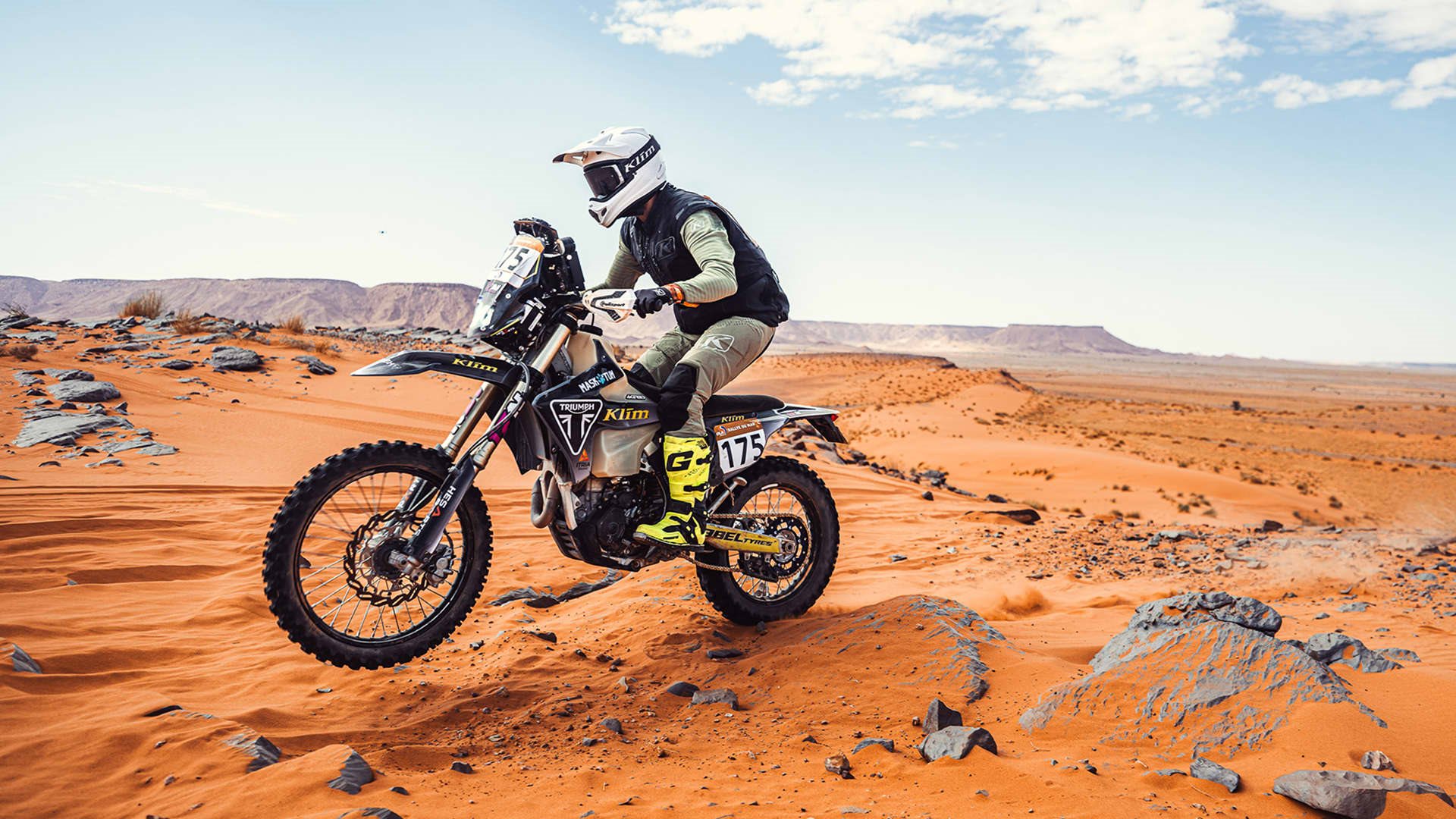 Triumph hace historia en el Mundial de Rally Raid con Albert Martín