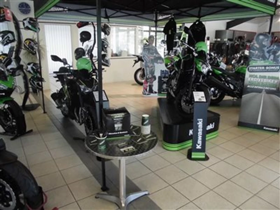 ACHTUNG:  2018er-Modelle und Gewinnspiel: 16.09.207  -  Septemberfest bei Kawasaki! Bild 3: ACHTUNG:  2018er-Modelle und Gewinnspiel: 16.09.207  -  Septemberfest bei Kawasaki!