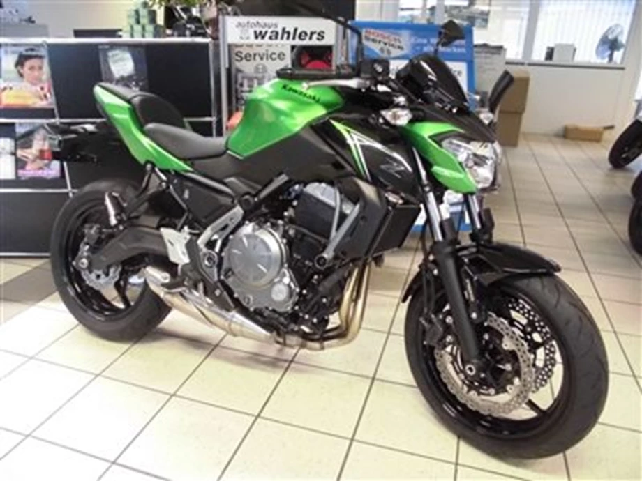 ACHTUNG:  2018er-Modelle und Gewinnspiel: 16.09.207  -  Septemberfest bei Kawasaki! Bild 7: ACHTUNG:  2018er-Modelle und Gewinnspiel: 16.09.207  -  Septemberfest bei Kawasaki!